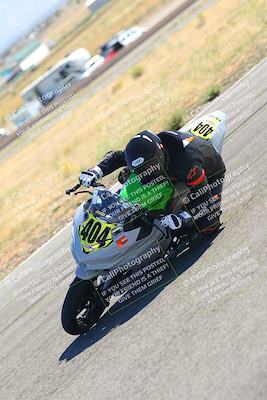 media/Oct-15-2023-TrackXperience (Sun) [[85198ff50b]]/Group 3/session 4 turn 3/